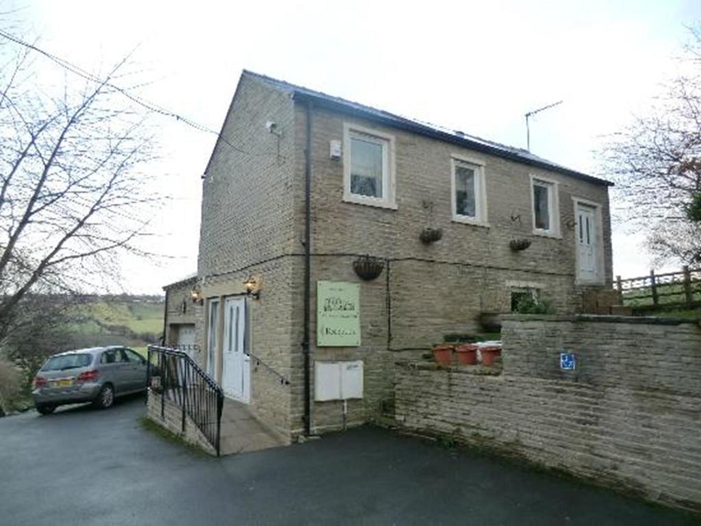 The Lodge At Birkby Hall Brighouse Exterior foto